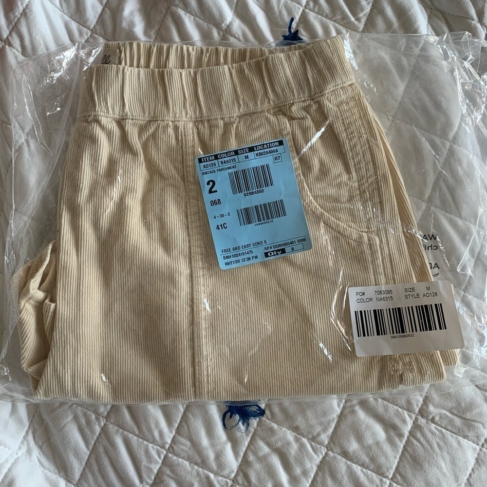 Madewell x Free & Easy® Corduroy Shorts - Picture 5 of 8